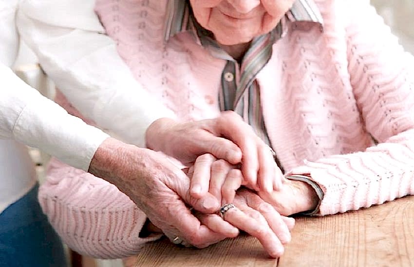 особенность патронажа над пожилыми старше 80 лет