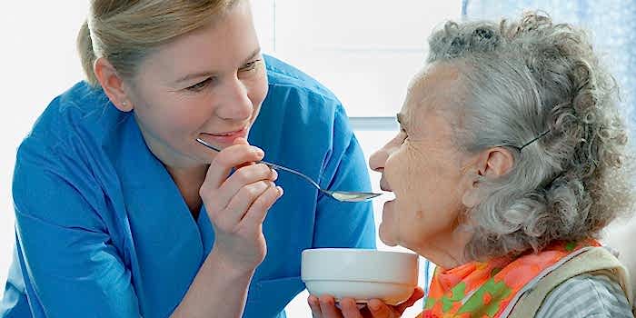 сиделка для лежачего больного